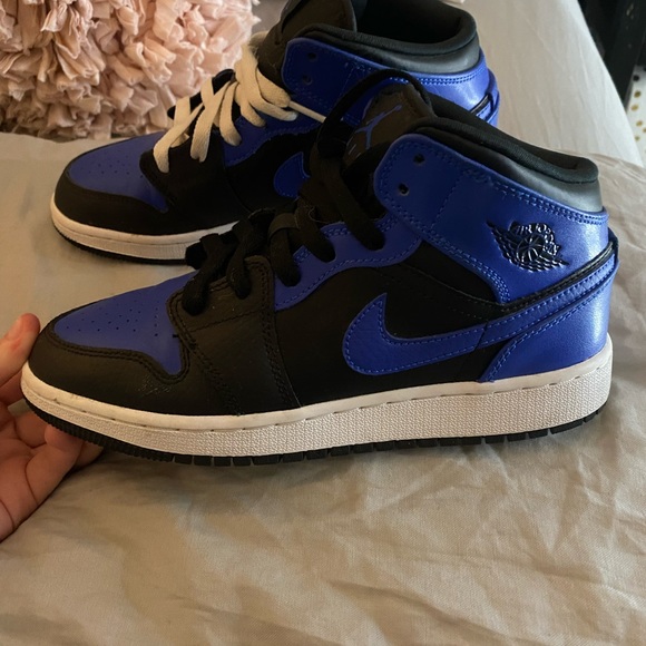 Jordan Other - Blue and black Jordan 1s. Boys 5.4y